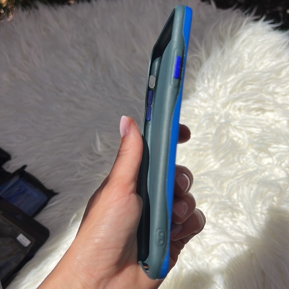 KAWS Elmo iPhone Case - Blue - Picture 6 of 6